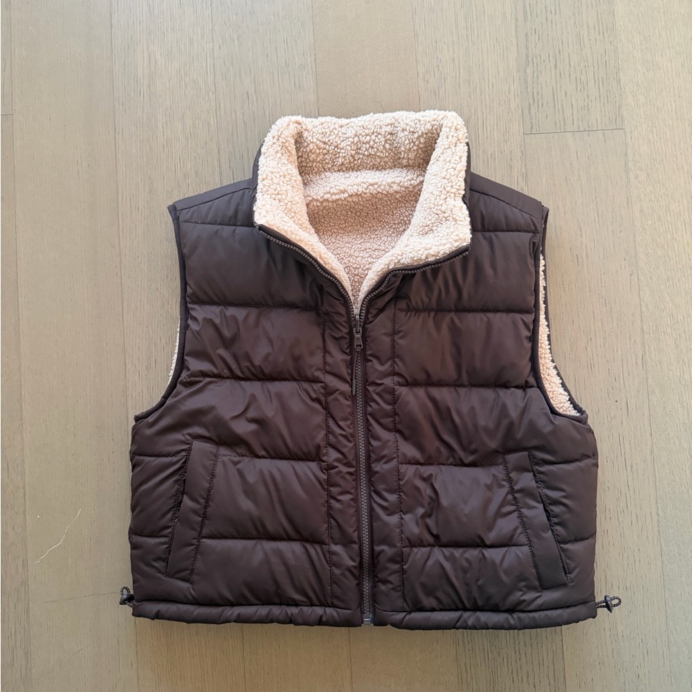 REVERSIBLE SHERPA BROWN PUFFER VEST